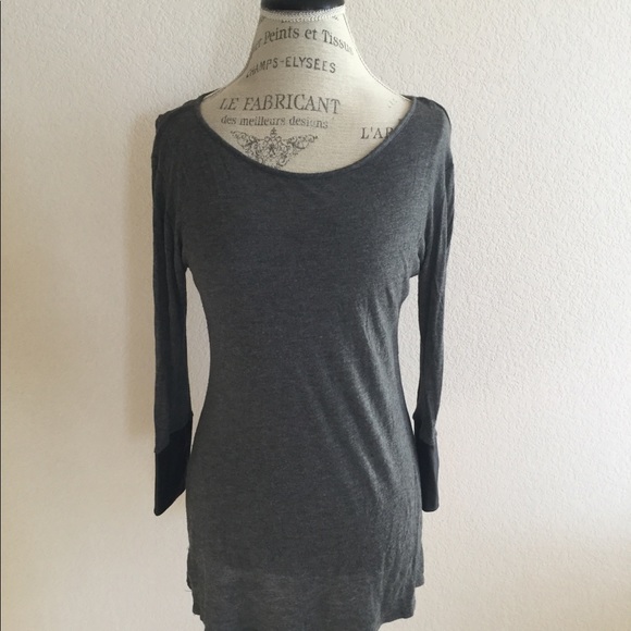 Tops - Gray blouse large
